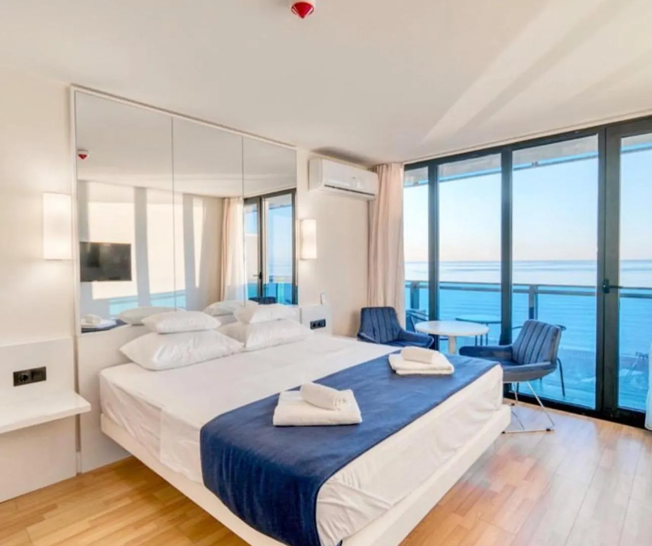 Апарт отель Blue Sea View Blue Orbi Батуми Апарт-отель